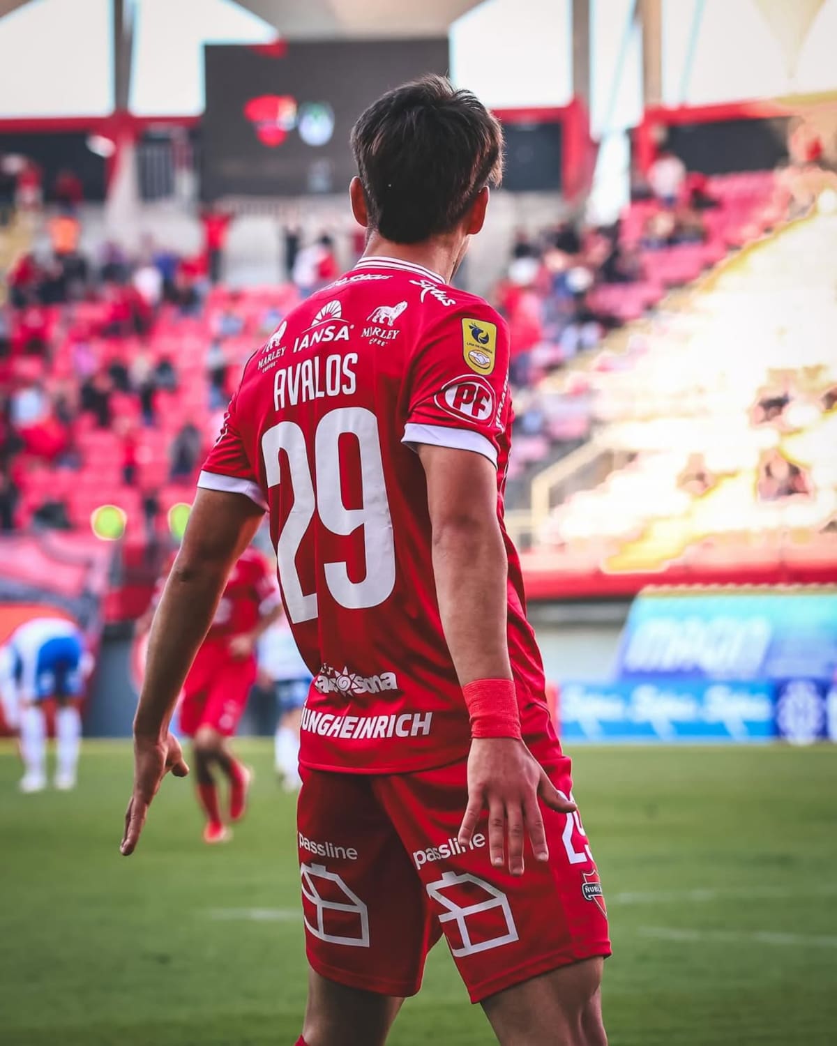 Su ídolo es Cristiano Ronaldo, y celebró como él en su gol ante la UC. Foto: Instagram.