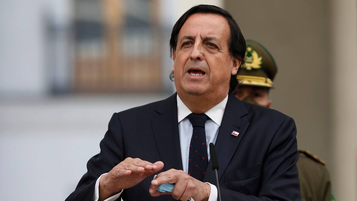 Oposición presentará acusación constitucional contra ministro Pérez este jueves