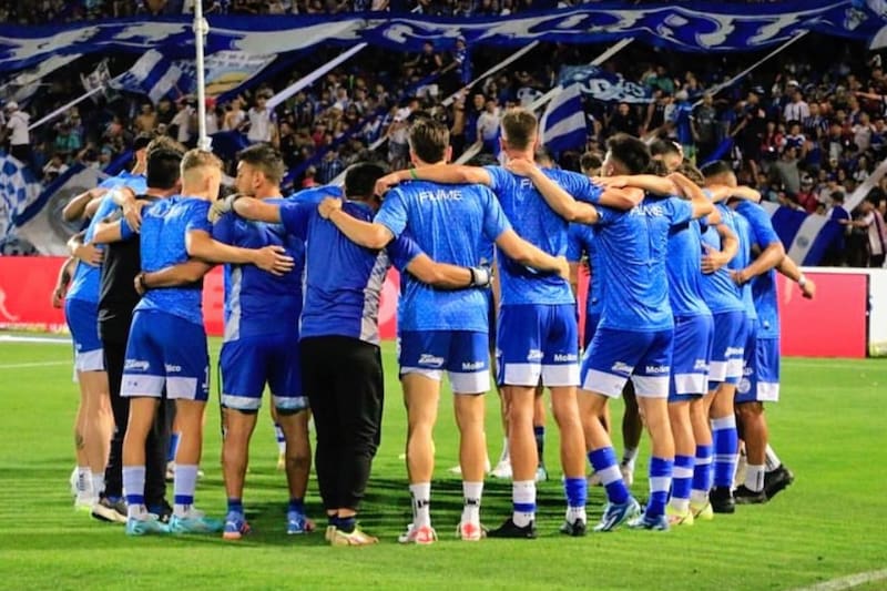 El Tomba descendió a la Primera Nacional. Foto: Thomas Galdames en Instagram.