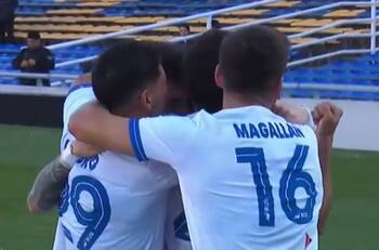 El gol que selló el título de la Supercopa Argentina para el Vélez de Claudio Baeza y Diego Valdés