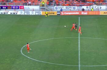 VIDEO | El golazo de mitad de cancha de Pato Rubio que puede mandar a Cobreloa al descenso