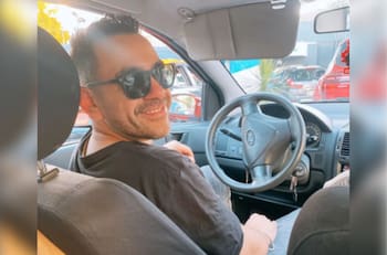 Quién fue Gonzalo Barrera, el reconocido locutor de Radio Biobío que falleció este martes