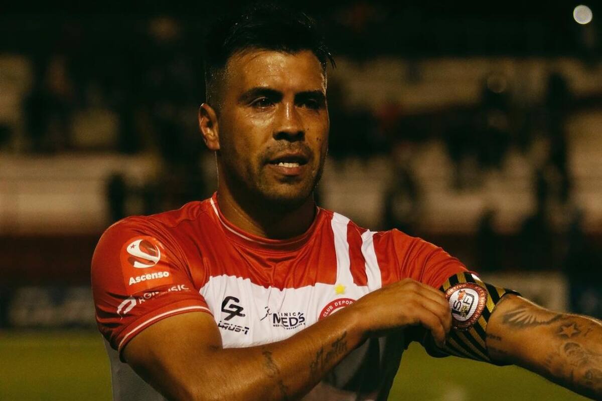 está siendo tentado por Santiago Wanderers.