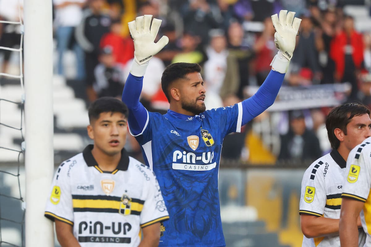 Fue volante, ahora juega de arquero en Chile y tiene una deuda pendiente con la U: “Le dije a mi mamá que estaría aquí”. Foto: Aton.