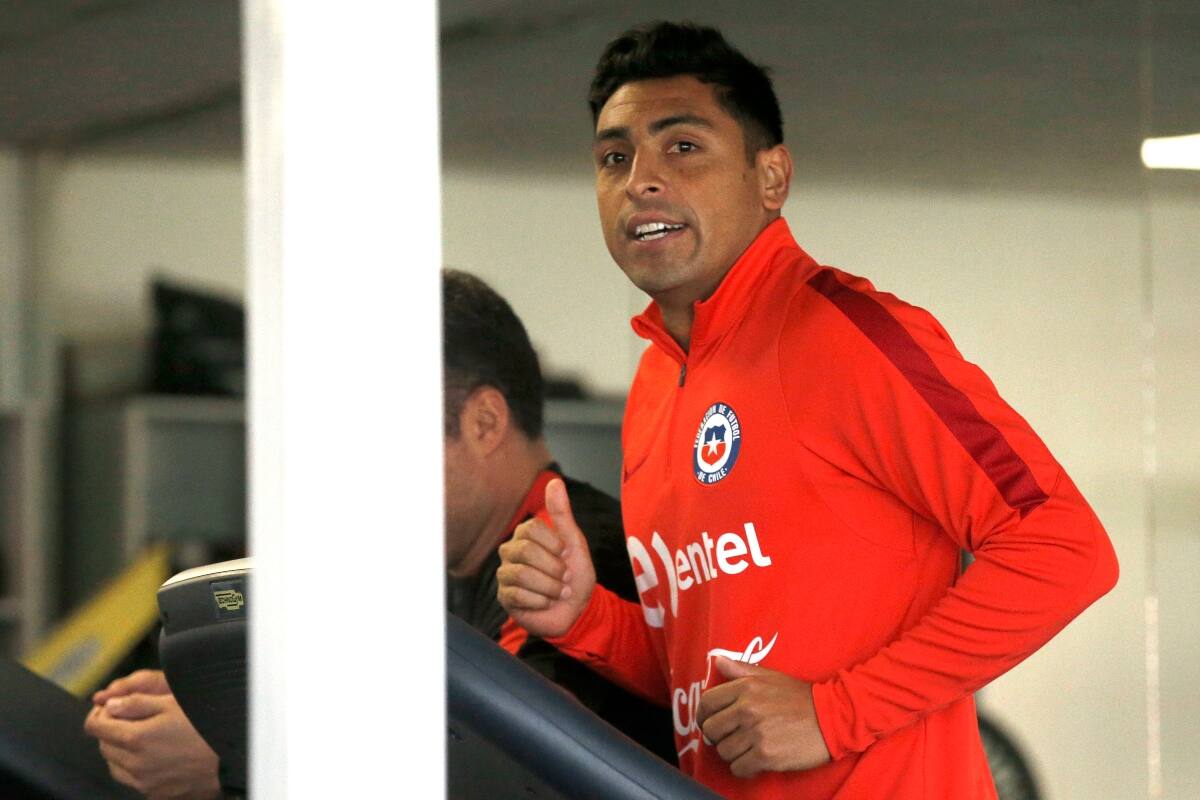 con la indumentaria de la Selección Chilena. Foto: Agencia Aton.