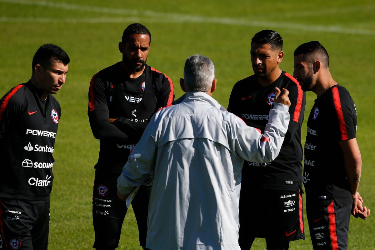 en su paso por la Selección Chilena. (Foto: Aton)