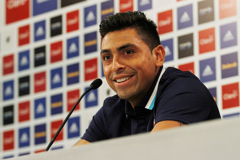 El ex central de La Roja cuestionó a Méndez y Alarcón en Colo Colo