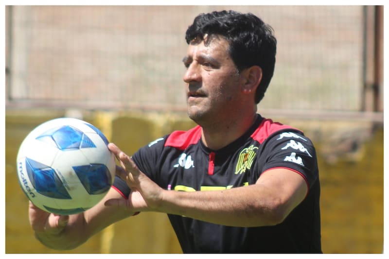 Actual preparador de arqueros loíno.