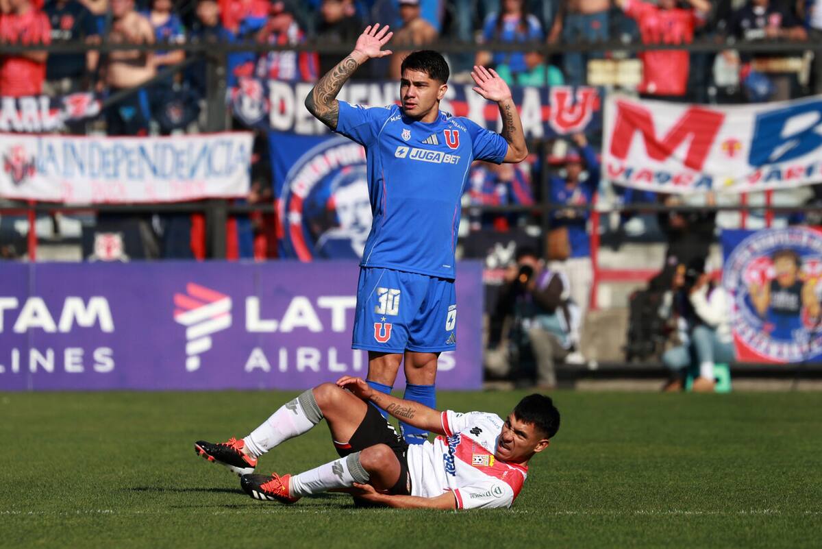 fue criticado por su rendimiento ante Curicó. Foto: Aton.