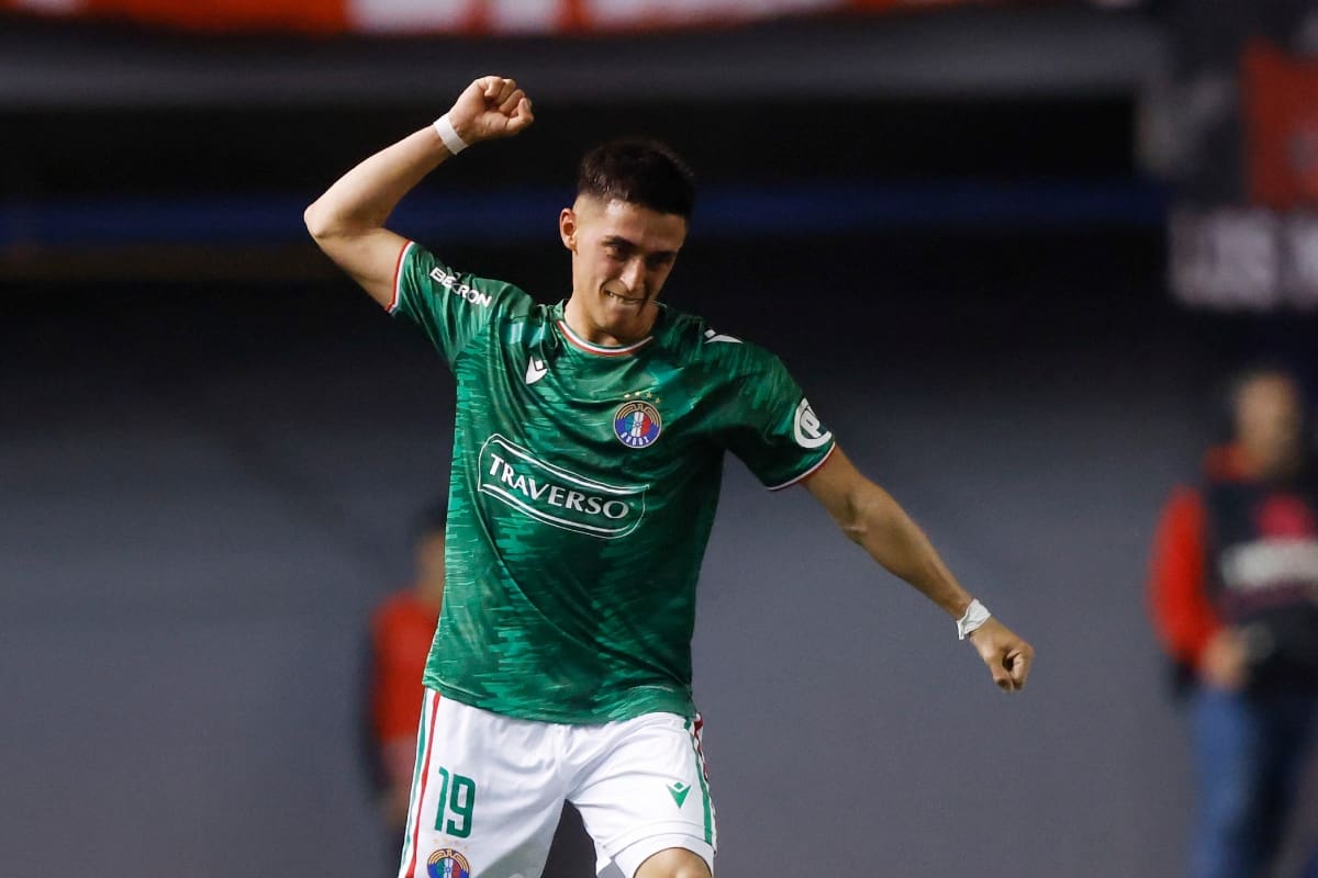 deja Audax Italiano y regresa al fútbol argentino. Foto: Agencia Aton.