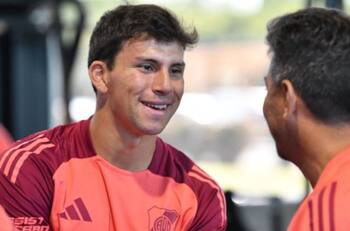 Con un pie fuera de River Plate: los dos equipos que se pelean por Gonzalo Tapia