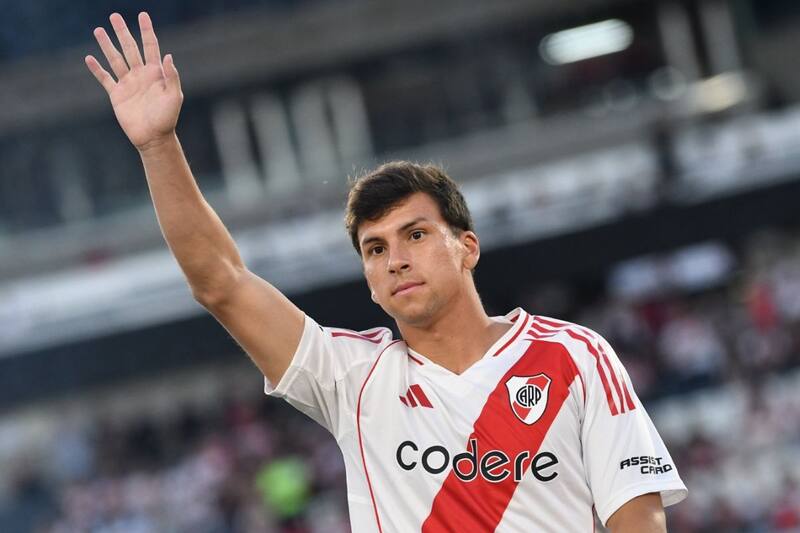 no ha podido mostrar sus habilidades en River Plate. Foto: @RiverPlate.