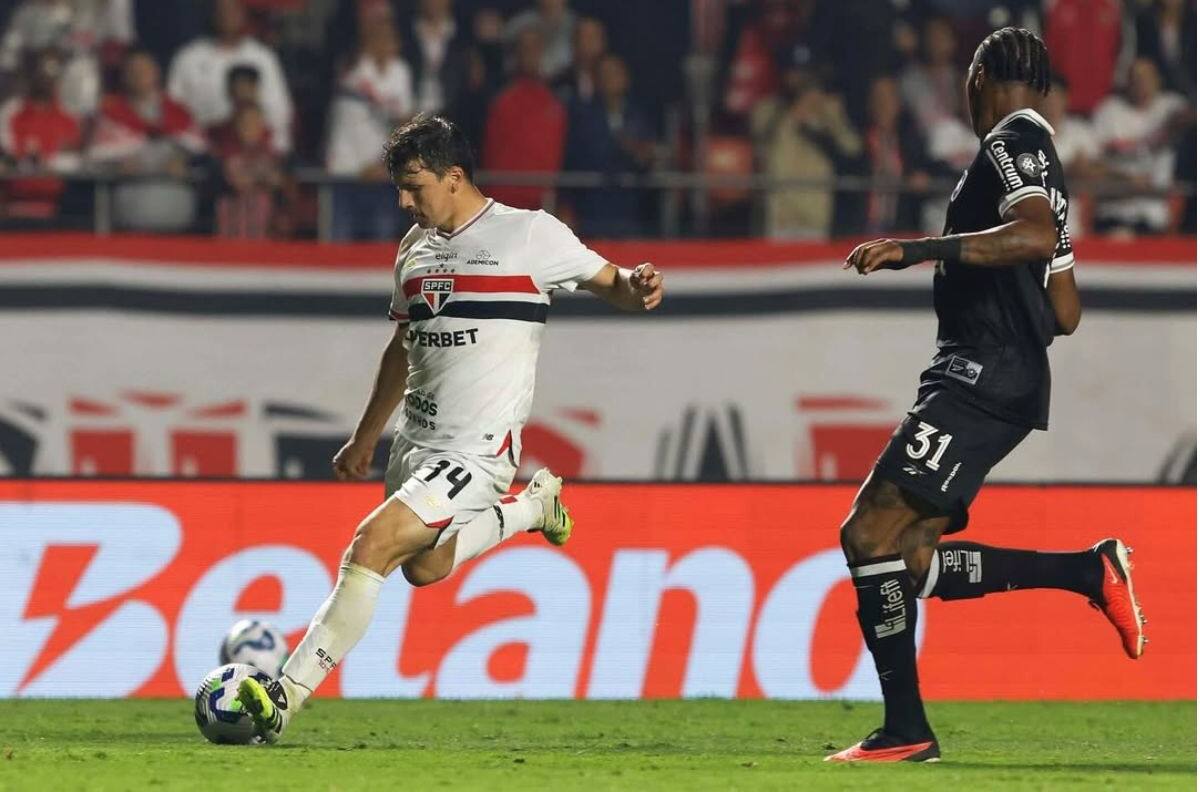 Toca remar desde atrás: el cambio de consideración de Gonzalo Tapia en Sao Paulo