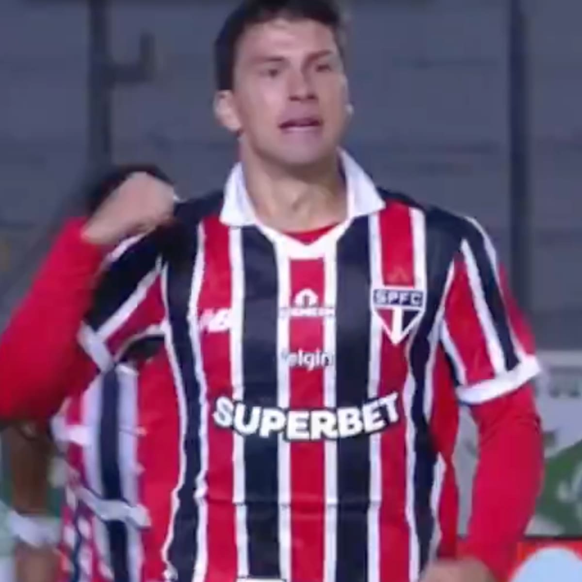 VIDEO | Gonzalo Tapia volvió a anotar en Sao Paulo, pero su equipo fue eliminado en Copa de Brasil