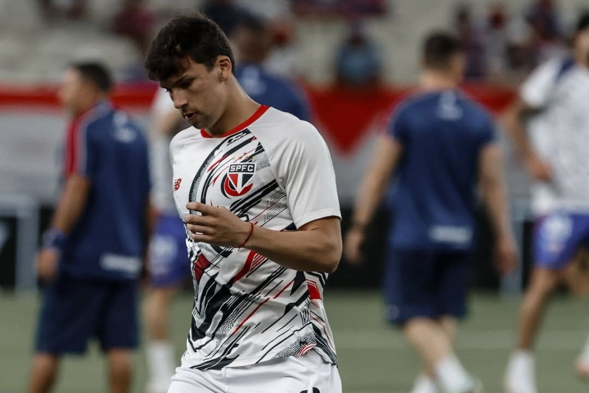 El chileno en Sao Paulo. Foto: @spfc en Instagram.