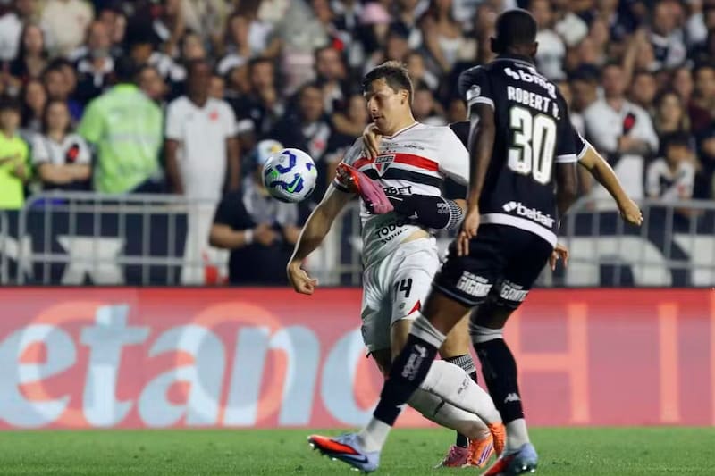 El chileno es titular en Sao Paulo. Foto: saopaulofc.net