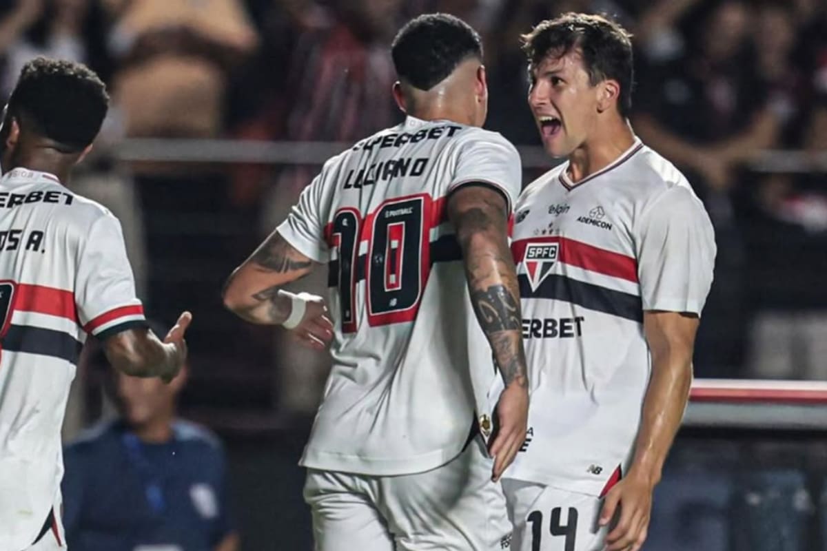 El delantero en Sao Paulo. Foto: @gonza_tapiaa