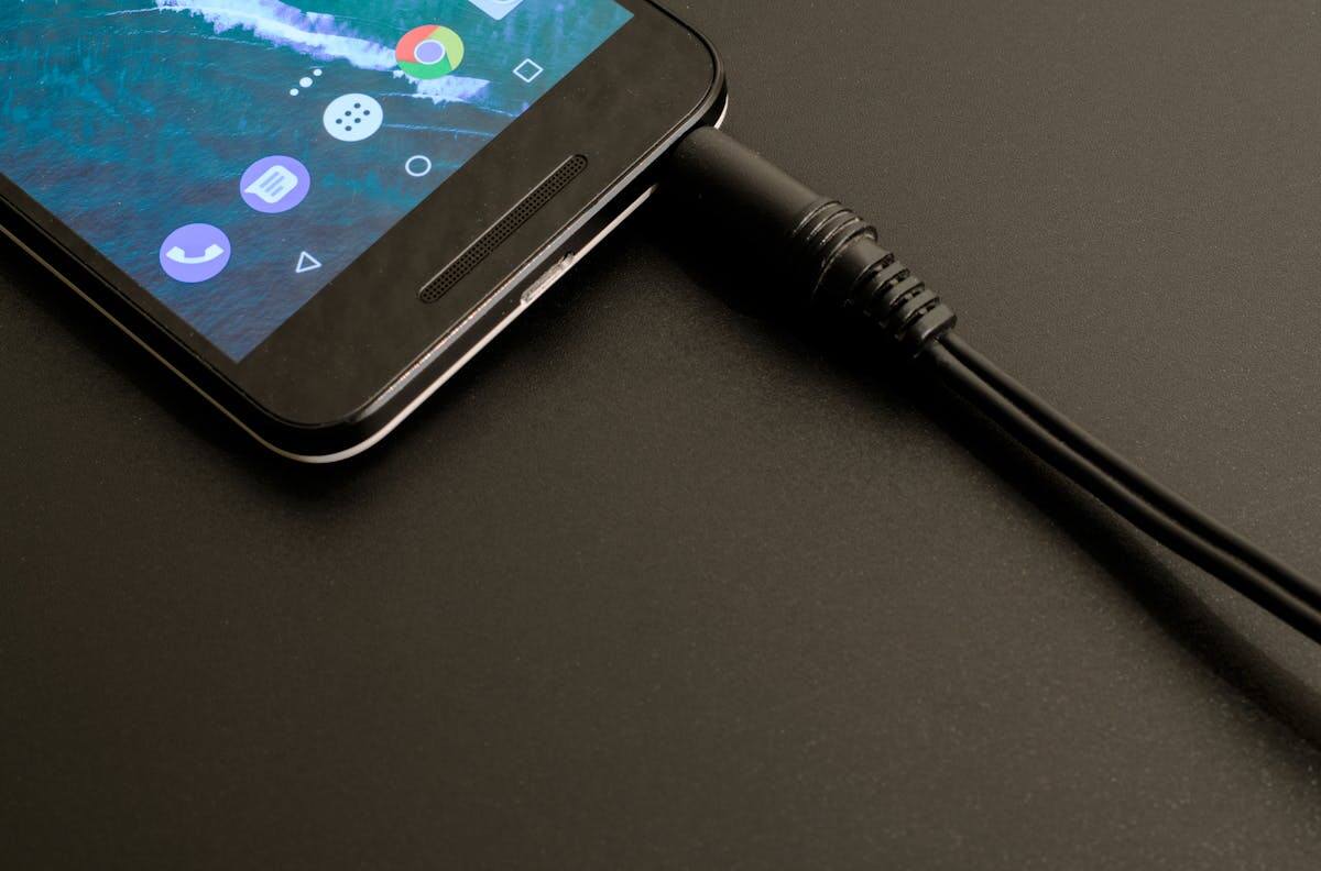 Si tienes celular Android, debes desinstalar YA estas 28 apps que contienen malware