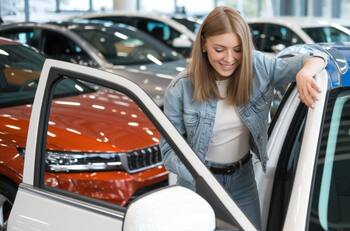 Caja Los Andes ofrece 30% de descuento en el grabado de patentes: ¿cómo obtener este beneficio?