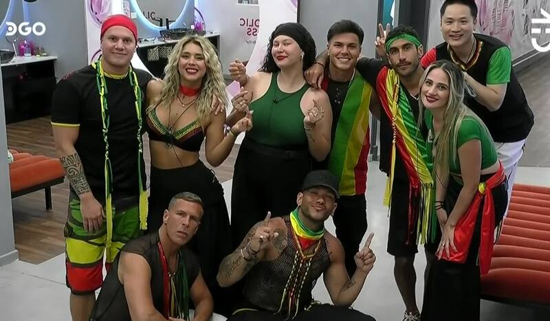 vive una nueva entretenida y polémica fiesta.