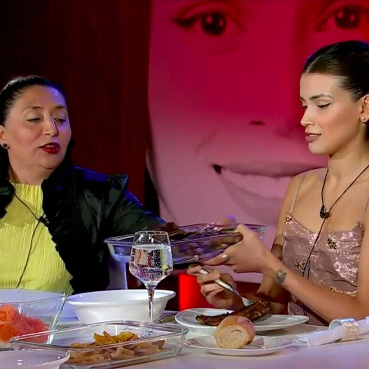 Jennifer Galvarini y Constanza Capelli en "Gran Hermano" Chile.