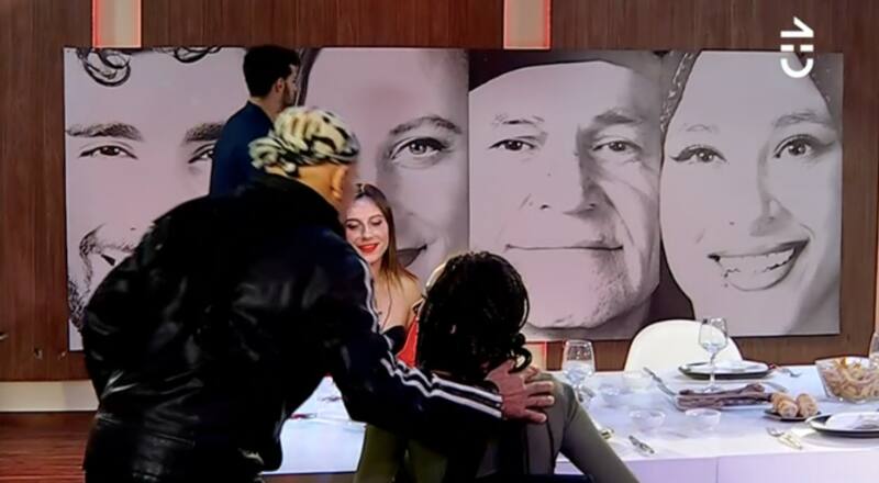 Los nominados ingresando a la cena. Foto. CHV.