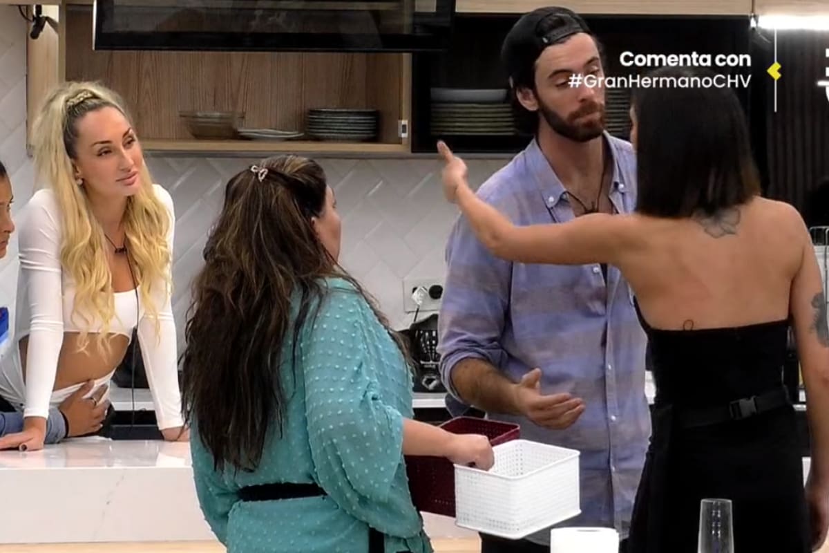 La pelea entre Francisca y Constanza con sus consecuencias.