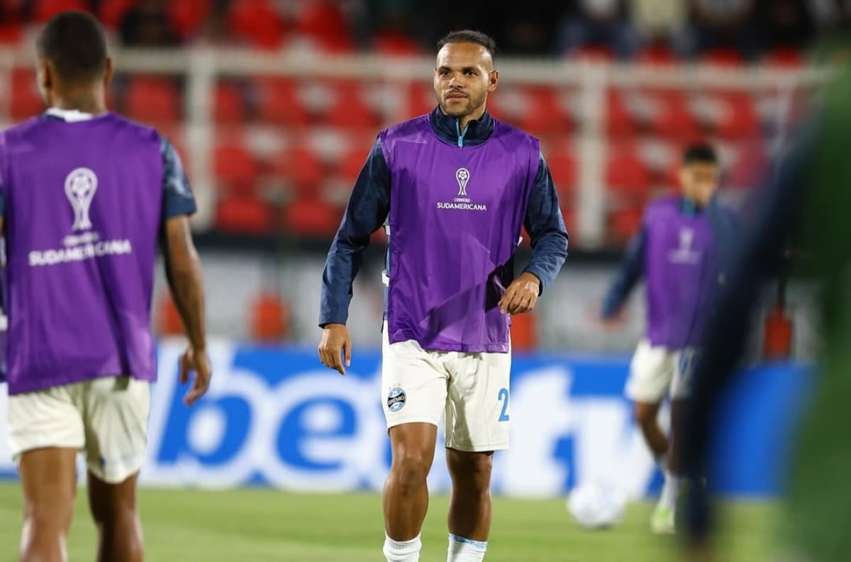 Gremio sorprende a todos: se quedará en Santiago y entrenará en colegio de la capital
