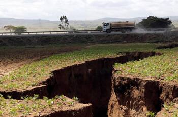 ¿Nuevo Pangea?: Fenómeno planetario podría causar que continente se parta por la mitad