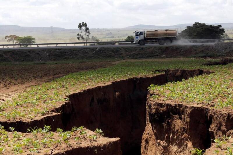 La fractura terrestre podría dar origen a dos continentes y un nuevo océano entremedio.