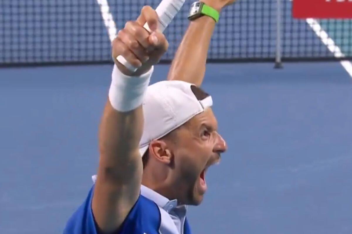 dio la sorpresa y venció a Carlos Alcaraz en Miami.