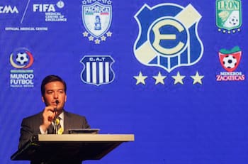 Otra vez extranjero: Grupo Pachuca ya tendría definido al nuevo presidente de Everton