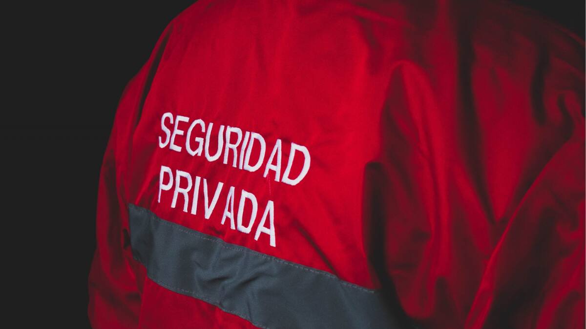 ¿Buscas trabajo?: Empresas pagan hasta $800.000 mensuales por guardias de seguridad
