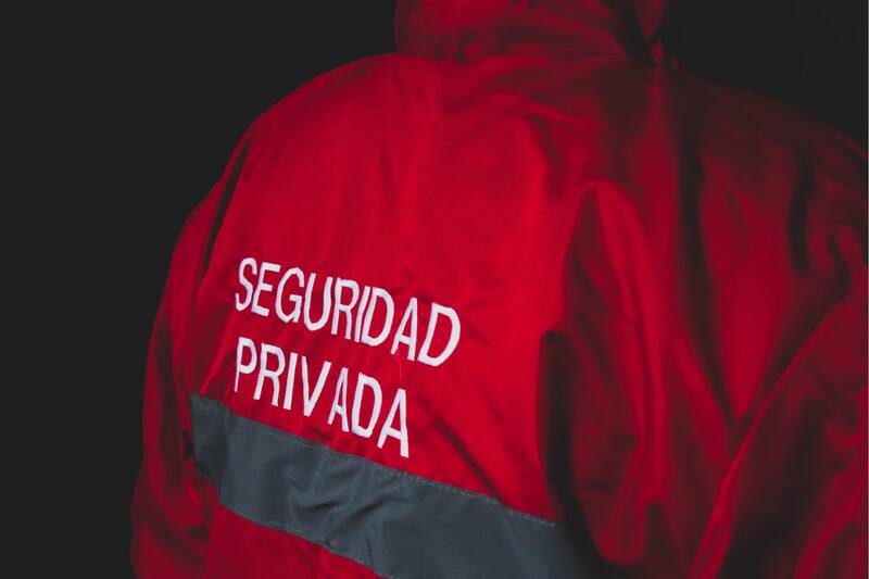 Hasta $800.000 mensuales puede ganar un guardia de seguridad privada en el mercado nacional.