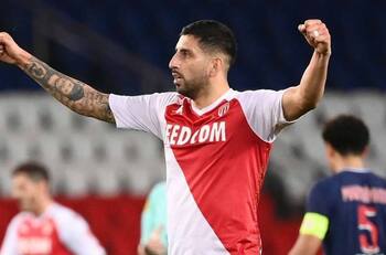 Vale por un refuerzo: ¿Cuánto recibiría la UC si Guillermo Maripán cambia de club?