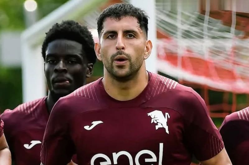 preparando la nueva temporada en el Torino.