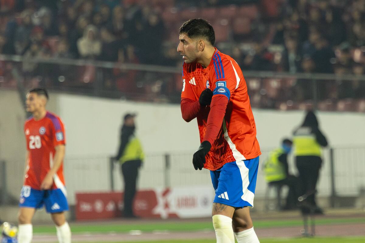 Guillermo Maripán en el duelo frente a Argentina por Eliminatorias 2025. Foto: Felipe Escobedo