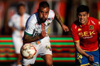 Fue el mejor lateral del fútbol chileno en 2023, jugó Copa Libertadores y ahora puede llegar a Wanderers