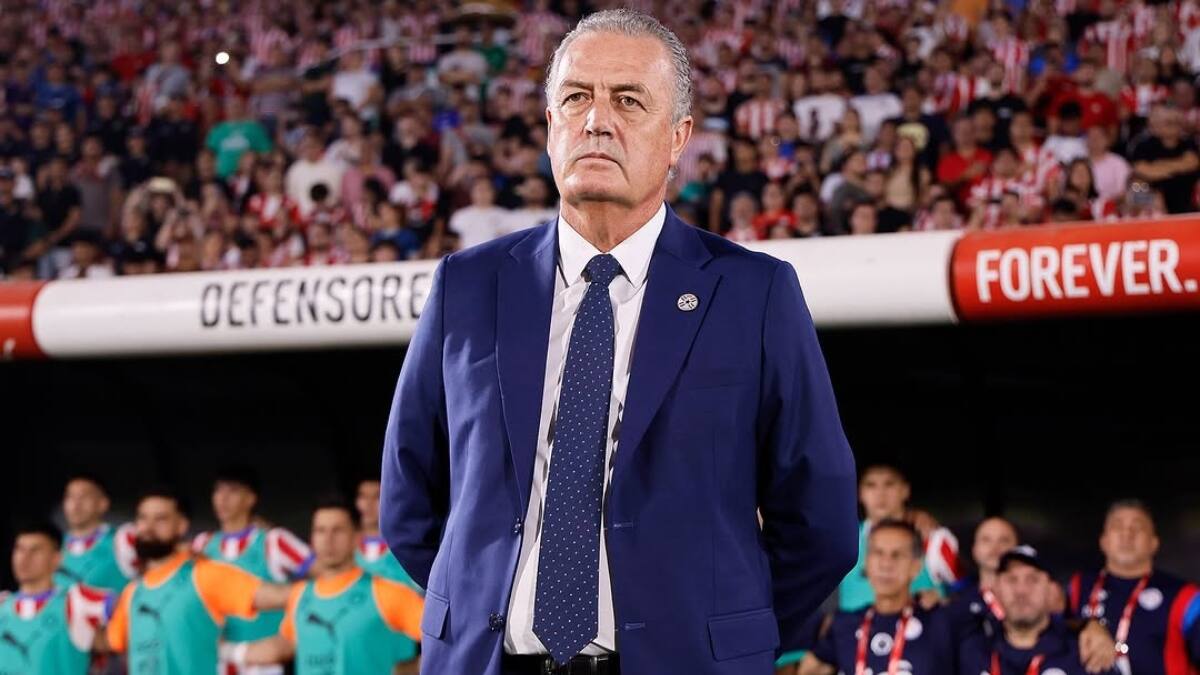 Sin su capitán: Paraguay publicó la nómina para enfrentar a La Roja en Eliminatorias