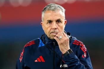 Dirigió a La Roja y ahora es opción para Azul Azul: El DT que seduce para reemplazar a Gustavo Álvarez