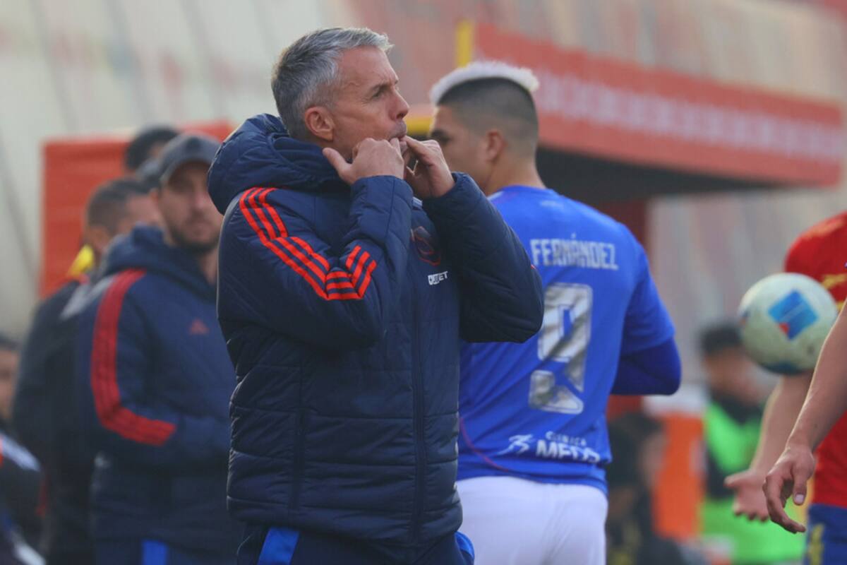 Se puede quedar sin dos delanteros para el partido ante Colo Colo. Foto: Aton.