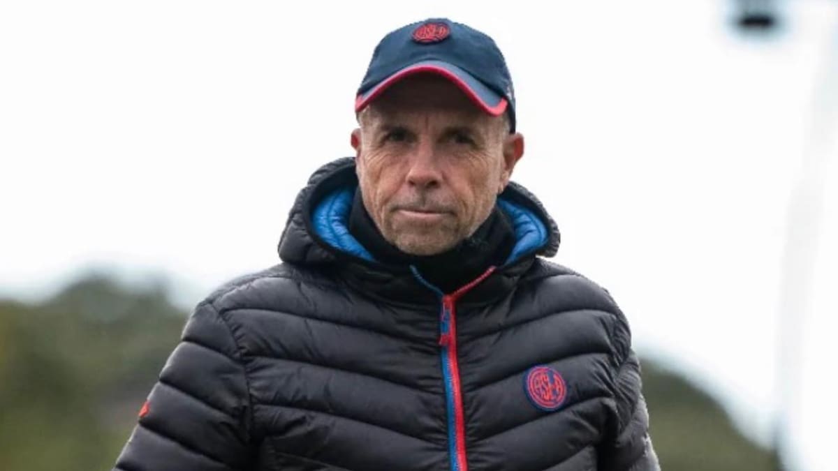 Dirigió a La Roja y es el favorito de San Lorenzo para reemplazar a Gustavo Álvarez