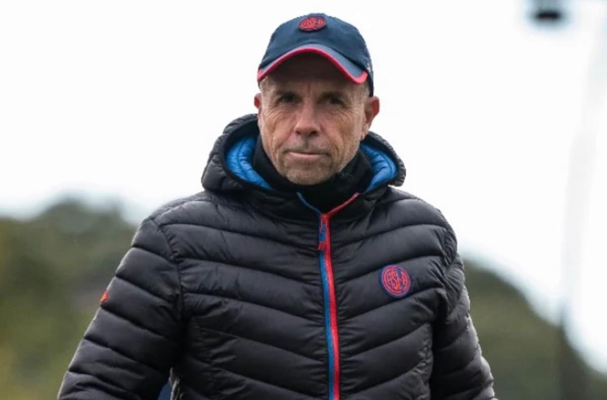 Dirigió a La Roja y es el favorito de San Lorenzo para reemplazar a Gustavo Álvarez