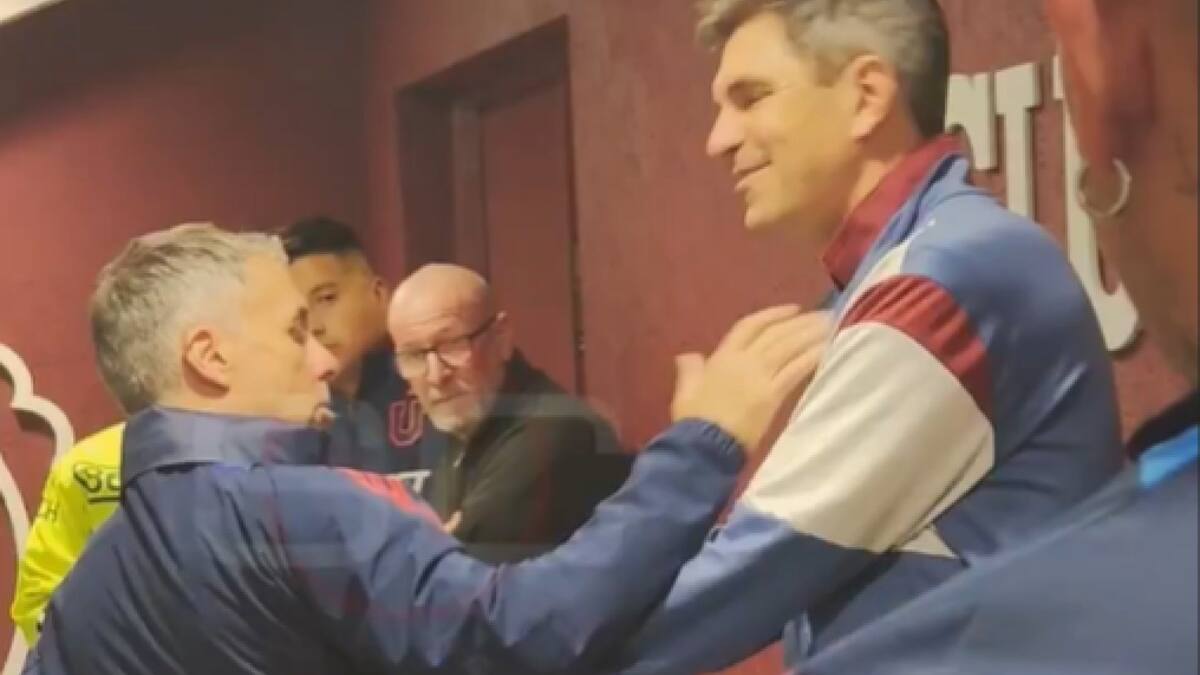 VIDEO | Con mensaje a la U incluido: así fue el encuentro entre Gustavo Álvarez y Mauricio Pellegrino