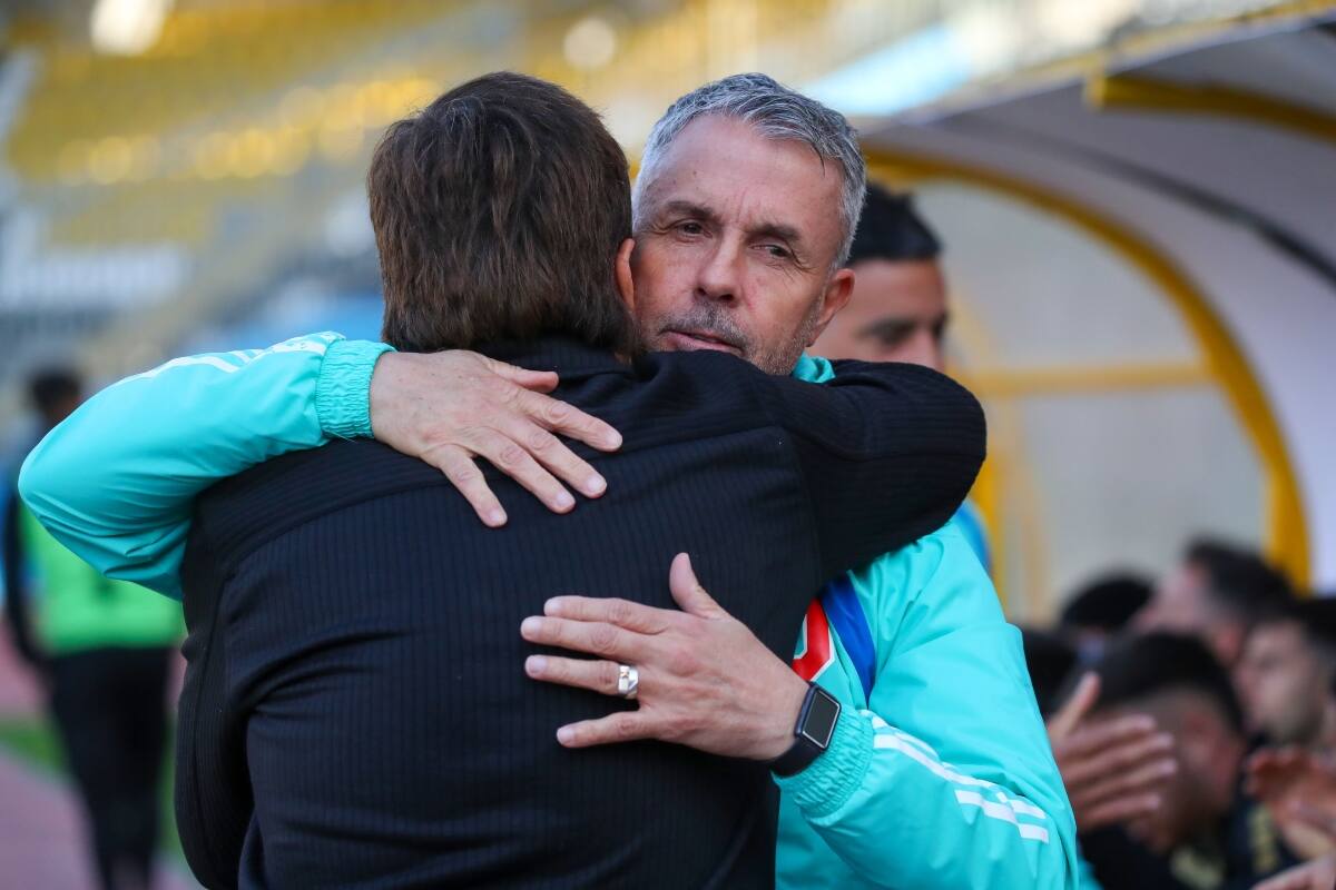 , entrenador de la Universidad de Chile. Foto: Agencia Aton.