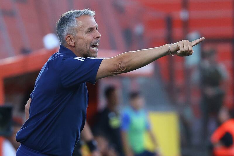 Gustavo Álvarez por fin va a debutar oficialmente en la banca de la U. Foto: Aton.
