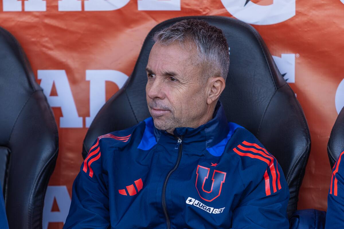 Gustavo Álvarez en el duelo frente a Colo Colo por la Liga de Primera. Foto: Felipe Escobedo