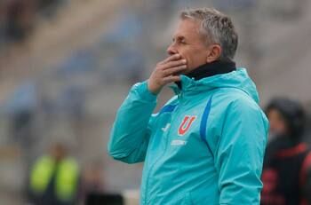 Fue cortado por Gustavo Álvarez en la U y ya hizo su debut en la goleada de su nuevo equipo por Primera B