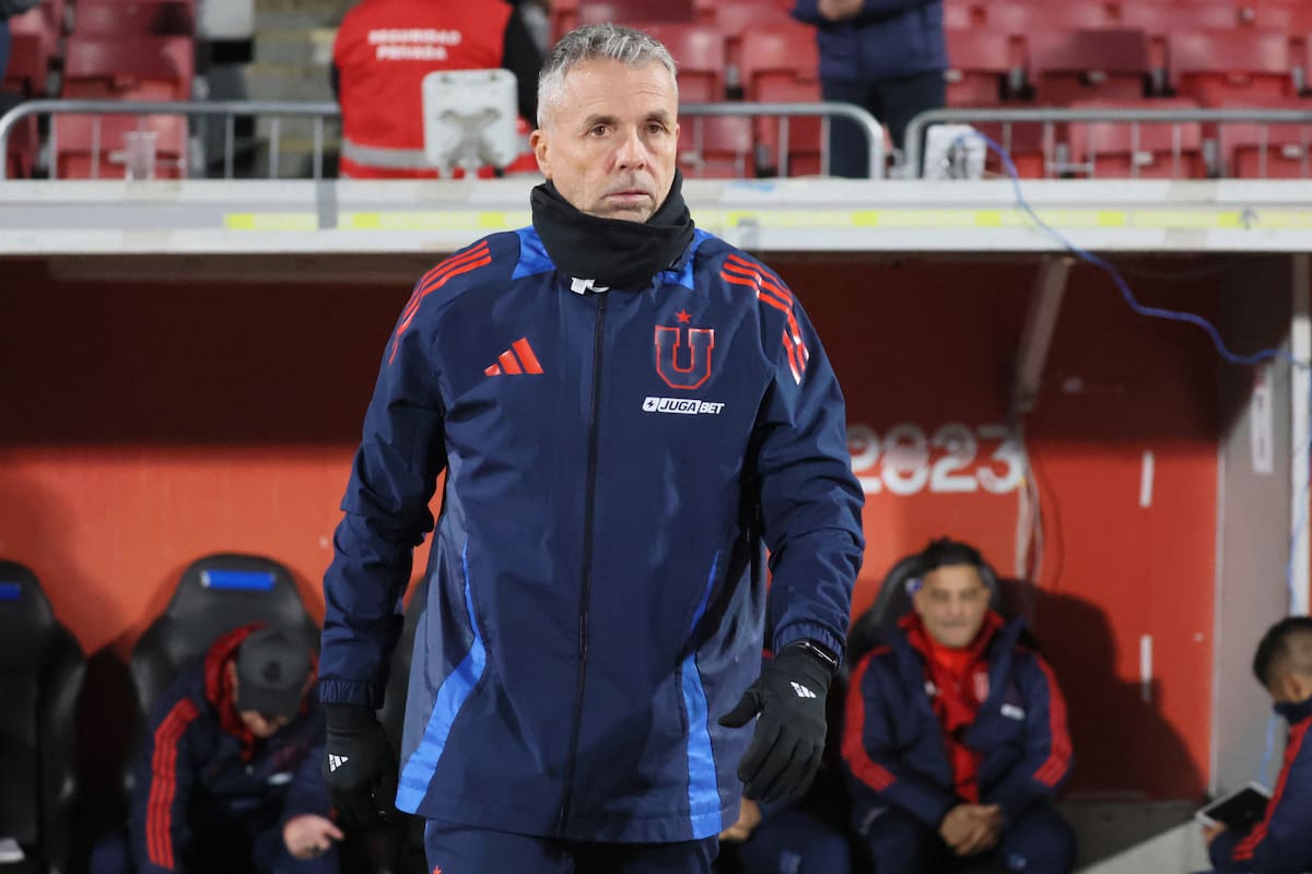 , técnico de Universidad de Chile.
