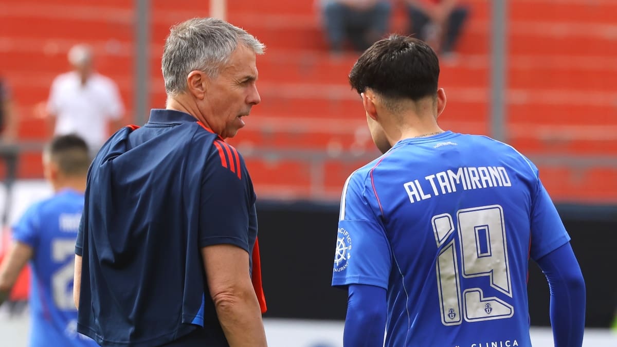 Gustavo Álvarez viene de lleno en busca de su “regalón” en la U para llevarlo a Liga de Quito
